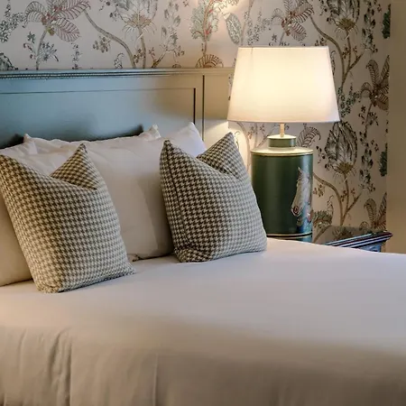 The Manor 3* Abbeyleix