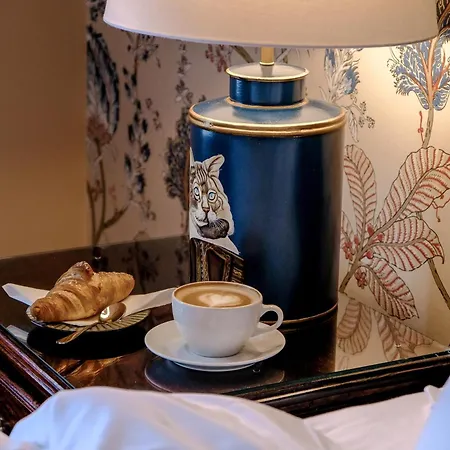 The Manor Otel 3*
