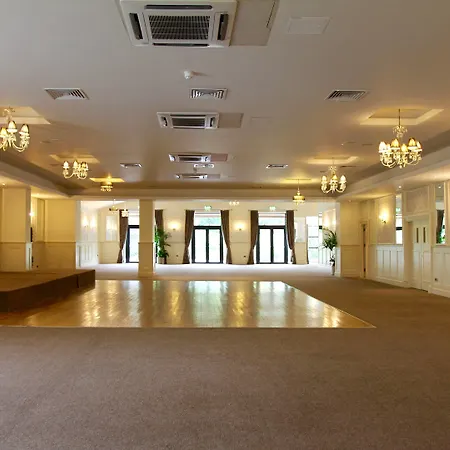 The Manor Ξενοδοχείο 3*