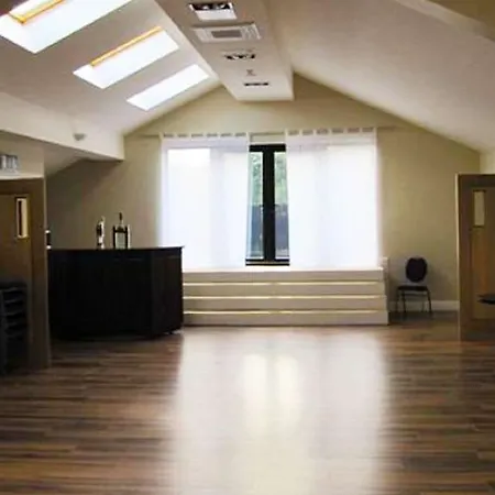 The Manor Otel